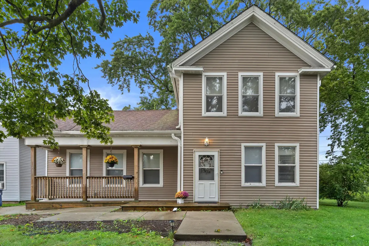 1221 N Main St, Racine, WI 53402 - #1