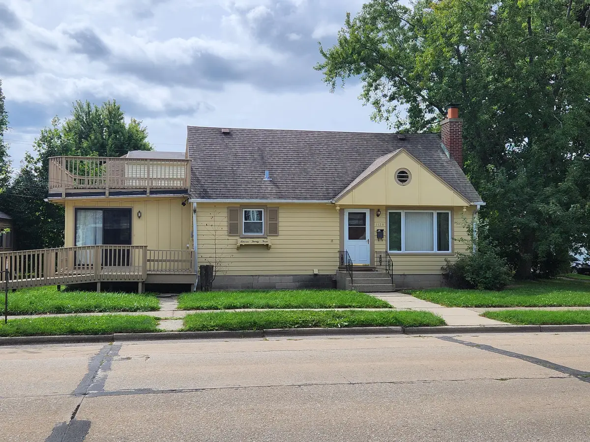 1123 Melvin Ave, Racine, WI 53402 - #1