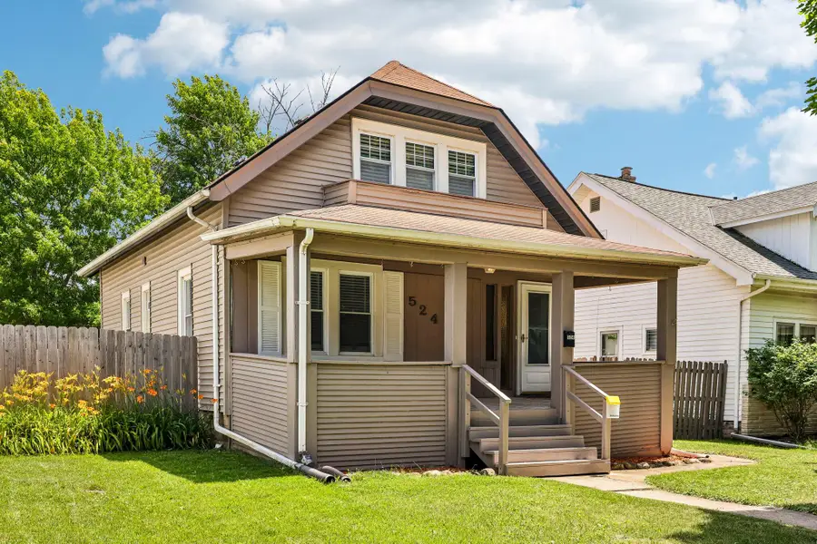 524 S Oak Park Ct, Milwaukee, WI 53214 - #2