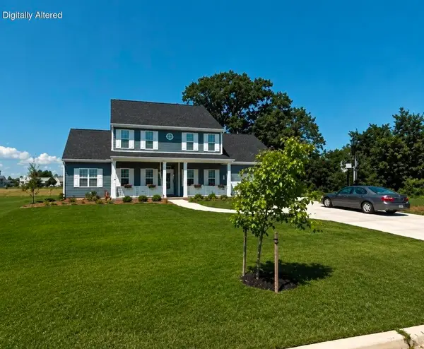 4848 W Woodland Dr, Franklin, WI 53132