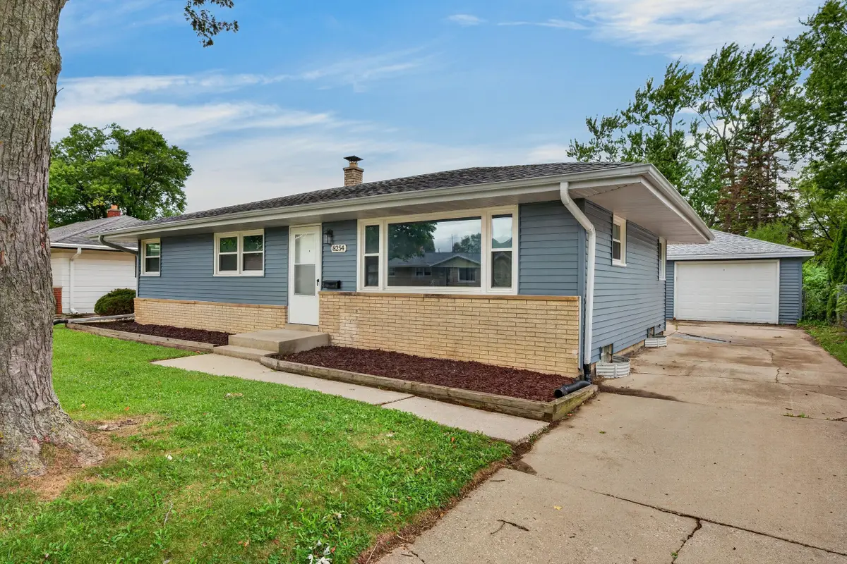 8254 W Daphne St, Milwaukee, WI 53223 - #1