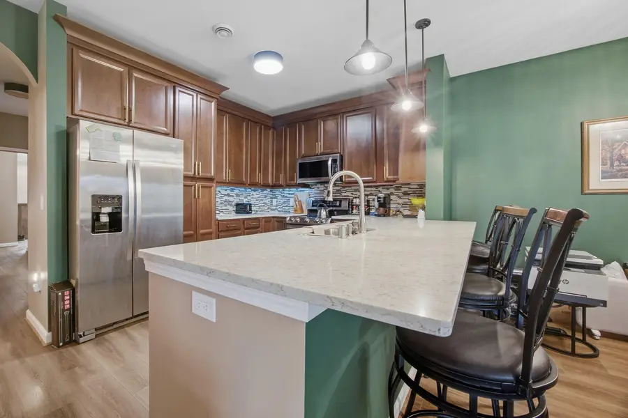 1680 New Port Vista Dr, Grafton, WI 53024 - #3