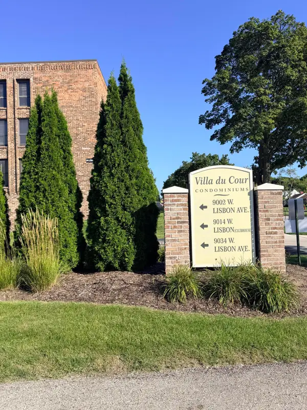 9002 W Lisbon Ave, Milwaukee, WI 53222