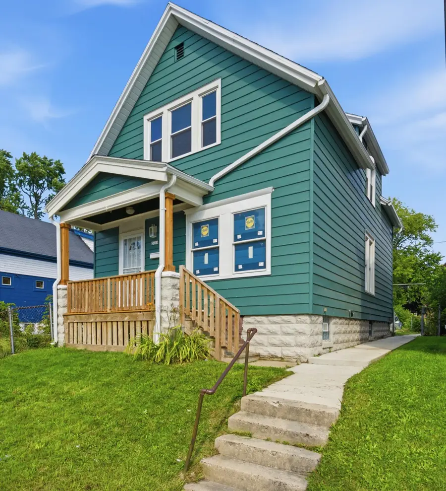 2618 N 24th Pl, Milwaukee, WI 53206 - #2