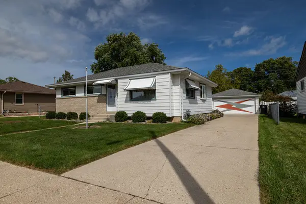 3828 E Van Eimeren Ave, Cudahy, WI 53110