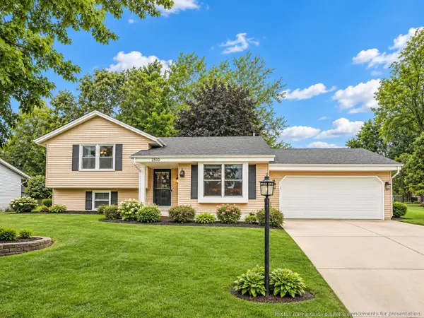 2530 N University Dr, Waukesha, WI 53188