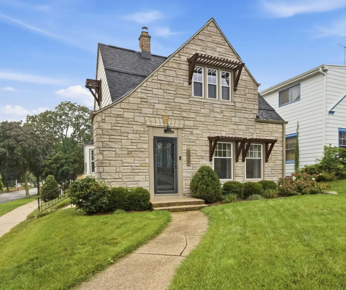 4535 S Griffin Ave, Milwaukee, WI 53207 - #1