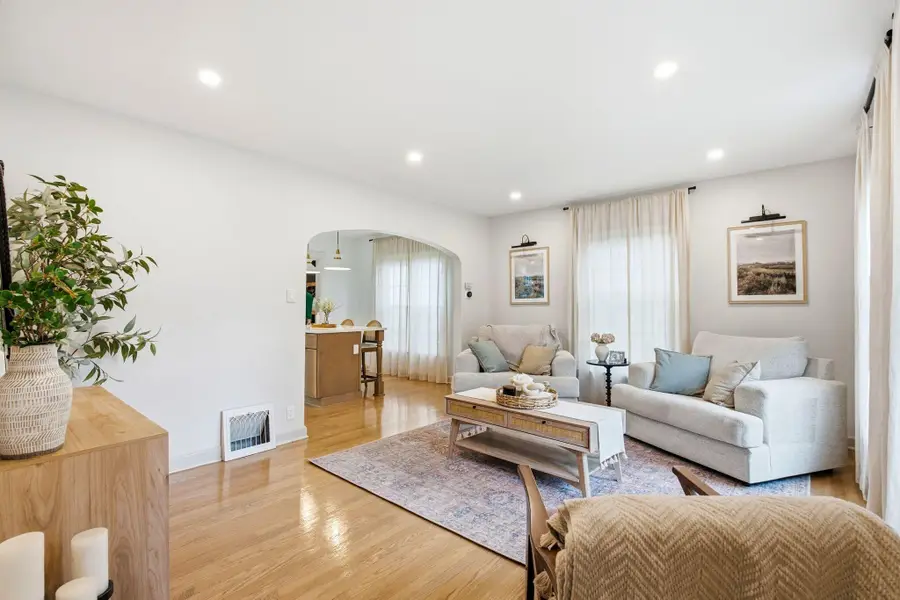 4535 S Griffin Ave, Milwaukee, WI 53207 - #3