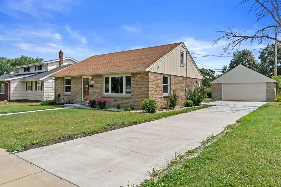 6500 N 91st St, Milwaukee, WI 53224 - #3