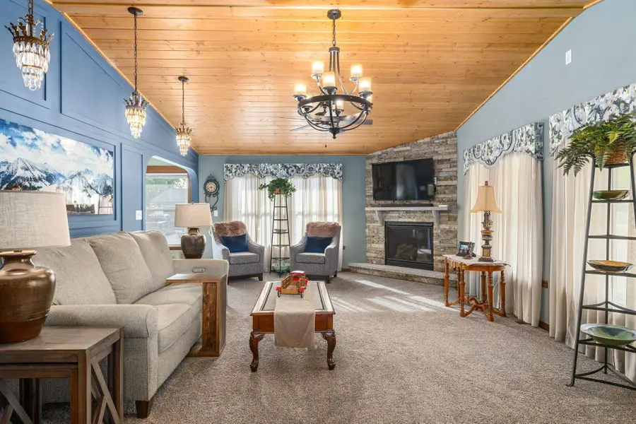 600 Park St E, Rushford, MN 55971 - #3