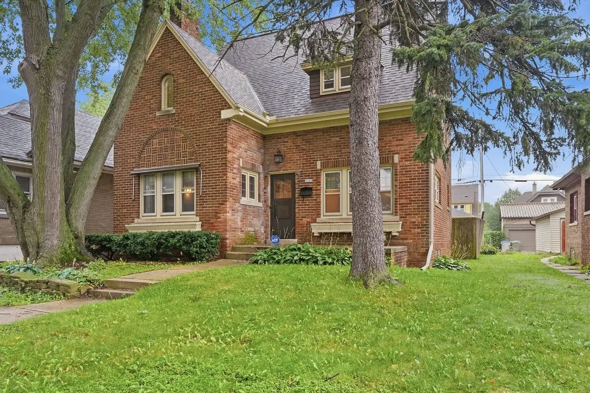 4169 N 14th St, Milwaukee, WI 53209 - #1