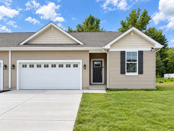 1571 Meadowview Ct, Whitewater, WI 53190