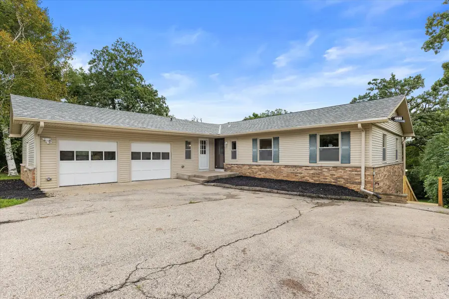 6511 203rd Ave, Bristol, WI 53104 - #2
