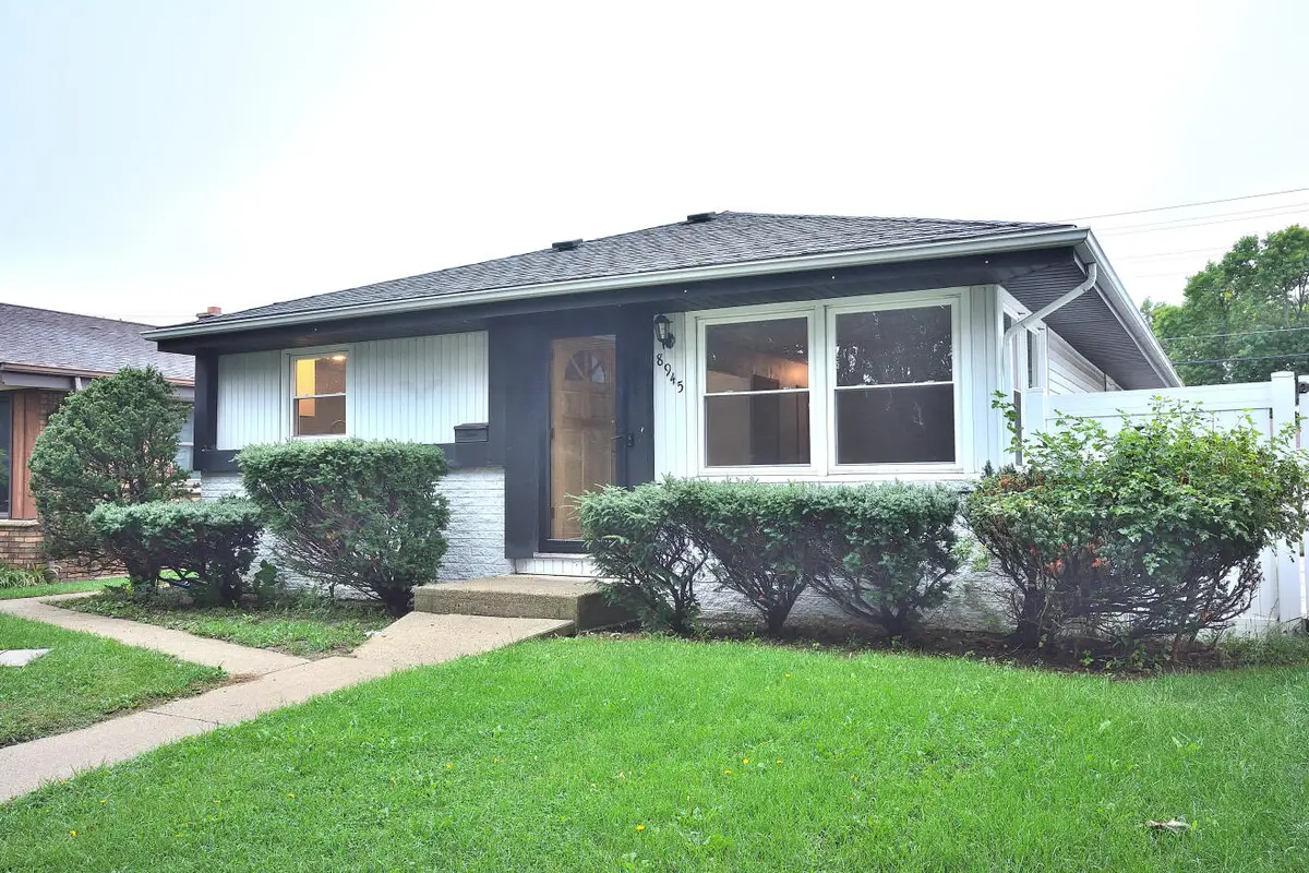 8945 W Herbert Ave, Milwaukee, WI 53225 - #1