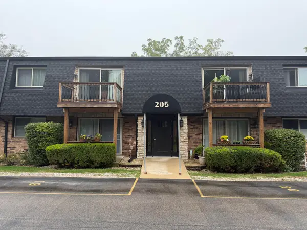 205 Williams St, Williams Bay, WI 53191