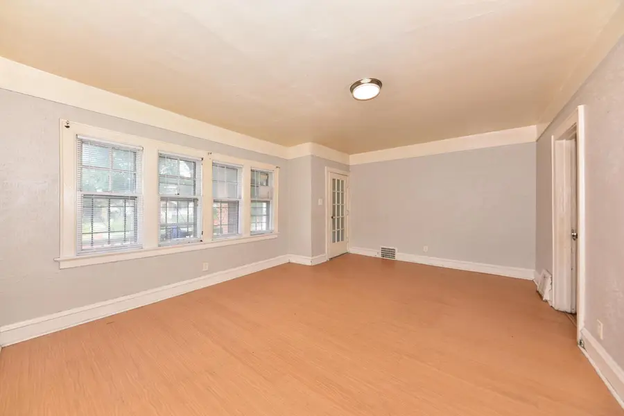 2702 N 49th St, Milwaukee, WI 53210 - #3