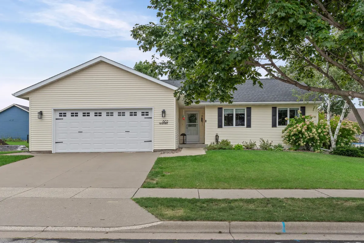 802 Silver Dr, Holmen, WI 54636 - #1
