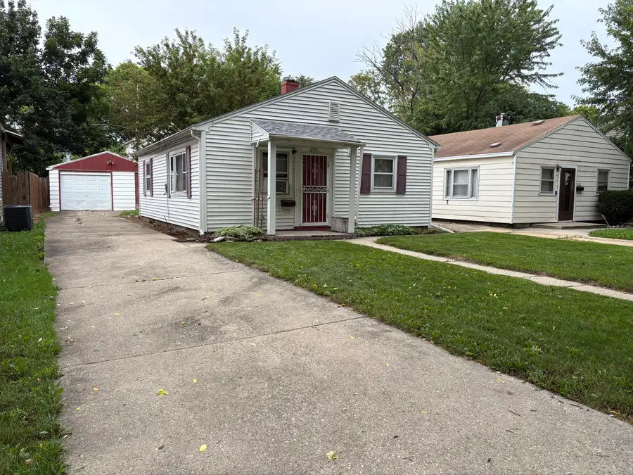 5231 N 52nd St, Milwaukee, WI 53218 - #2