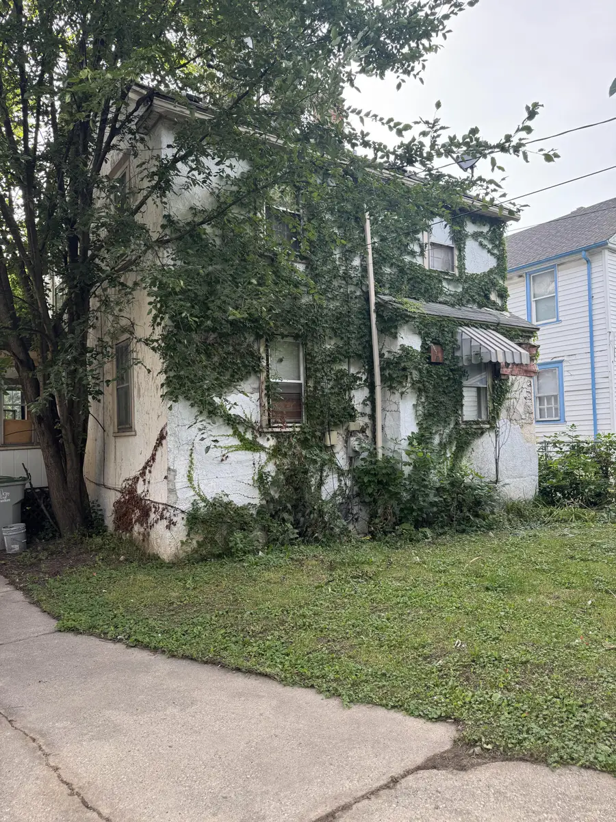 4466 N 25th St, Milwaukee, WI 53209 - #2