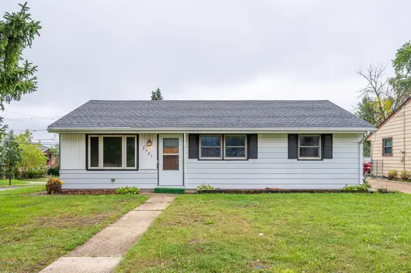 2301 W Alvina Ave, Milwaukee, WI 53221