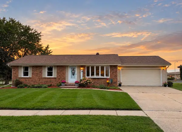 512 Westview Ave, Clinton, WI 53525