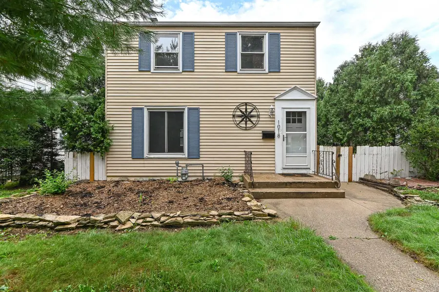 1018 E Wilbur Ave, Milwaukee, WI 53207 - #2