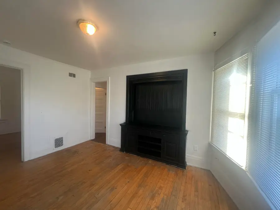 1253 N 34th St, Milwaukee, WI 53208 - #2