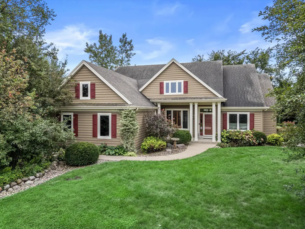 12629 Blue Stem Trl, Caledonia, WI 53108 - #1