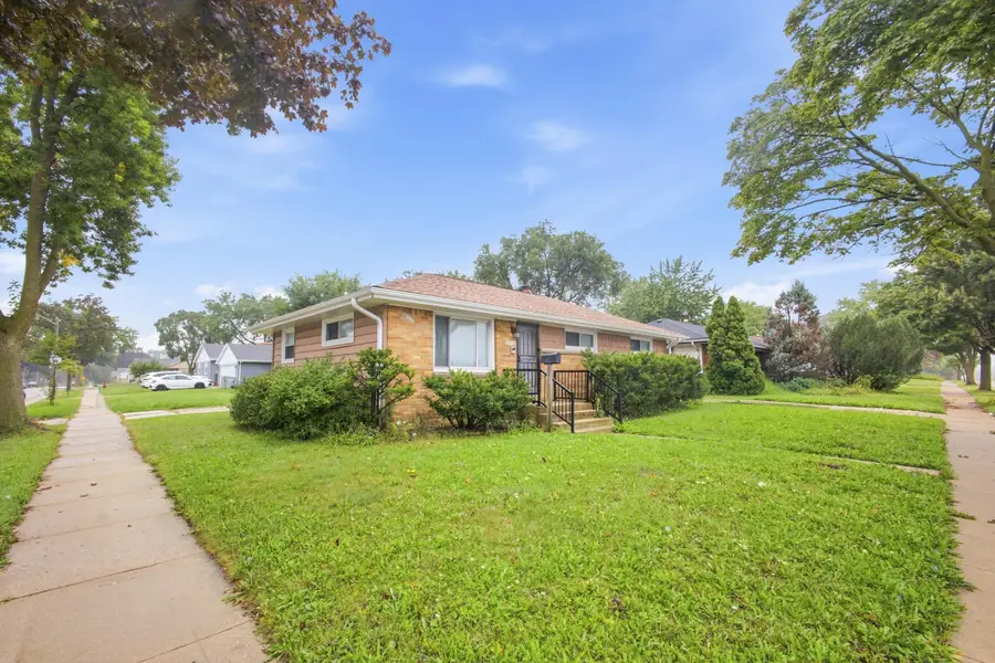 10325 W Silver Spring Dr, Milwaukee, WI 53223 - #2
