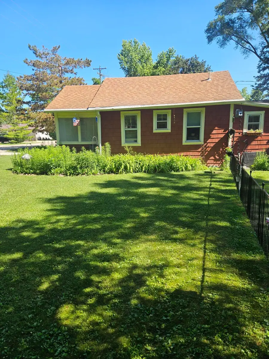 3329 Harrison St, Kansasville, WI 53139 - #2