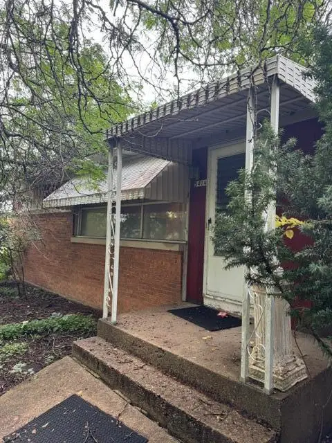 5404 N 107th St, Milwaukee, WI 53225 - #2
