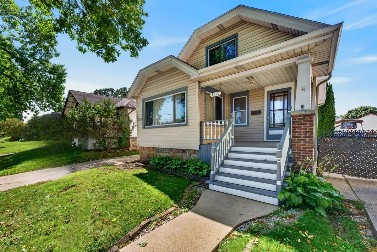 2171 S 79th St, West Allis, WI 53219 - #1