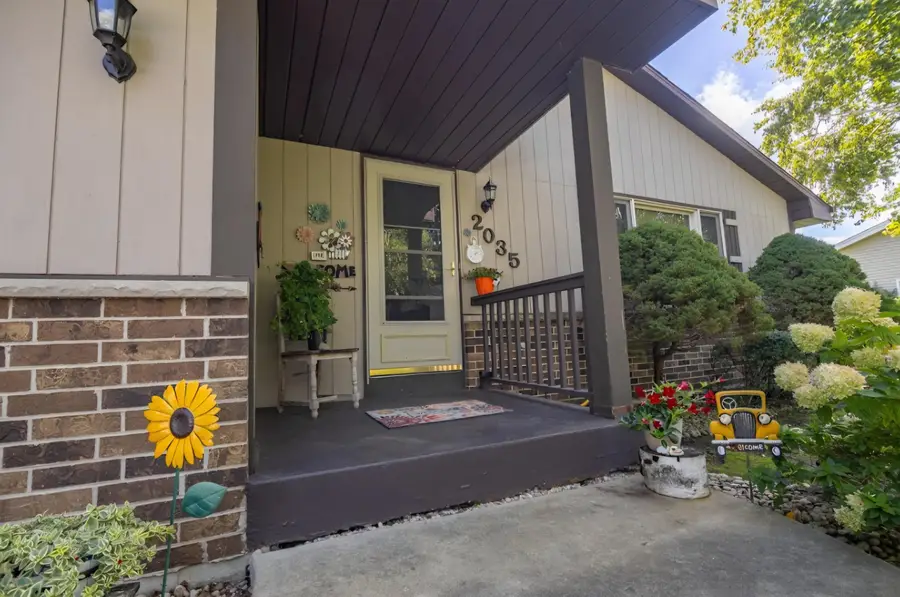 2035 Dustir Dr, Caledonia, WI 53402 - #3