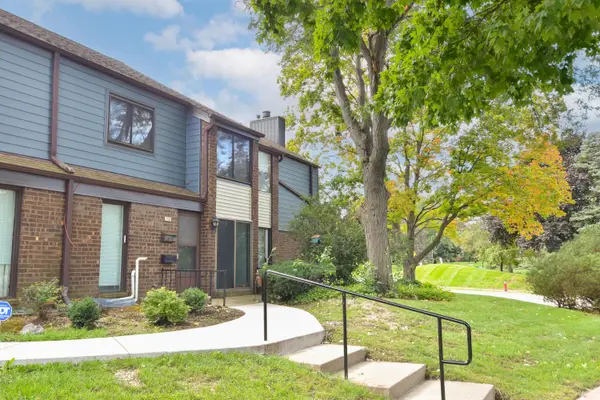 8588 N Servite Dr, Milwaukee, WI 53223