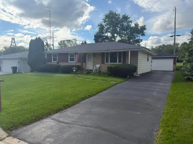 4913 Westway Ave, Racine, WI 53406 - #1
