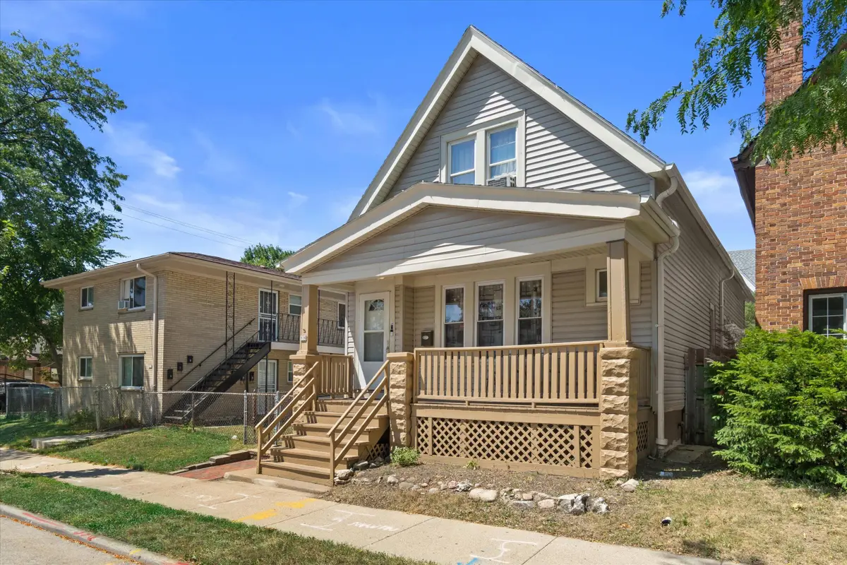 806 Lapham Blvd, Milwaukee, WI 53204 - #1