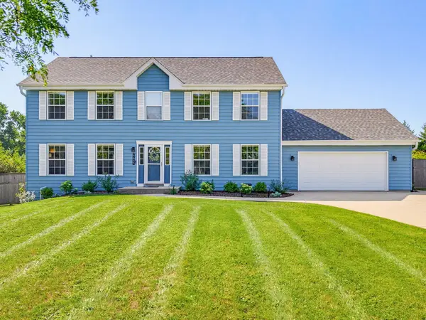4645 W Sherwood Dr, Franklin, WI 53132
