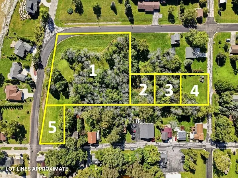 5Lts Lakeshore Rd, Cleveland, WI 53015 - #1