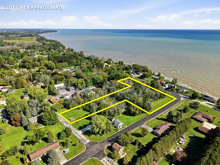 5Lts Lakeshore Rd, Cleveland, WI 53015 - #2