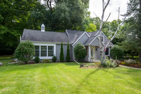 8416 N 66th St, Brown Deer, WI 53223