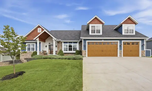 3318 Heartlake Cir, Slinger, WI 53086
