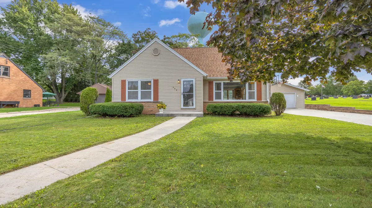 224 S 2nd St, Cedar Grove, WI 53013 - #1