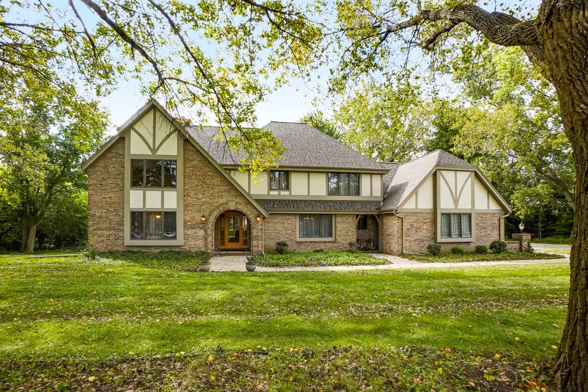 N26W30851 Golf Hills Dr, Delafield, WI 53072 - #1