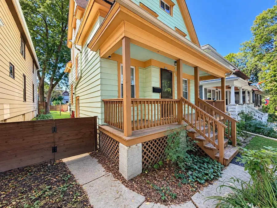 2819 S Clement Ave, Milwaukee, WI 53207 - #2