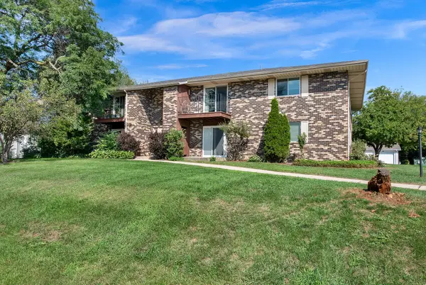 4909 Scotts Way, Caledonia, WI 53402