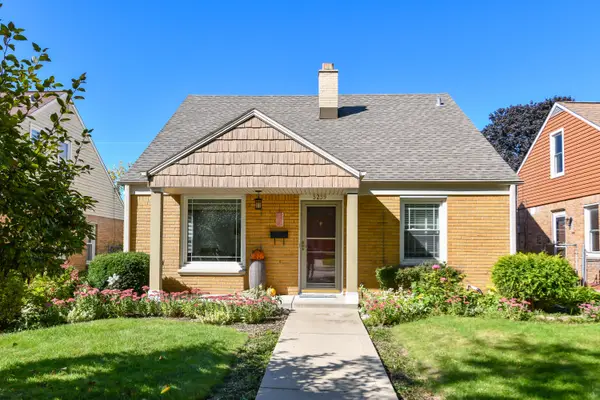 3239 N 79th St, Milwaukee, WI 53222