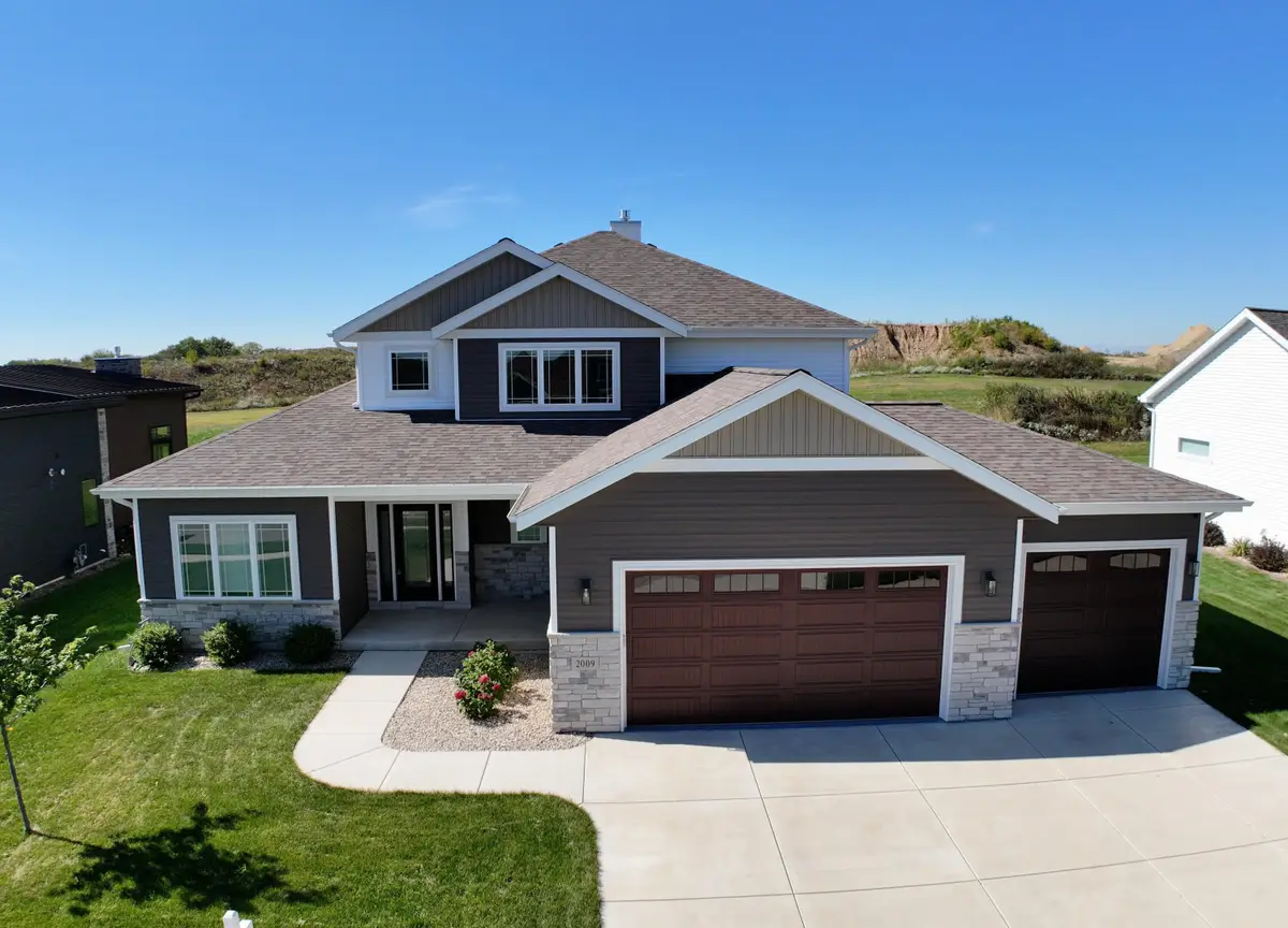 2009 Paris Ln, Cottage Grove, WI 53527 - #1