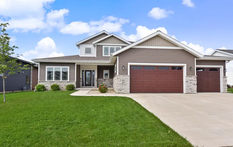 2009 Paris Ln, Cottage Grove, WI 53527 - #3