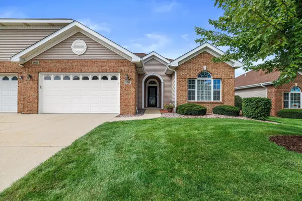 9000 226th Ct, Salem Lakes, WI 53168