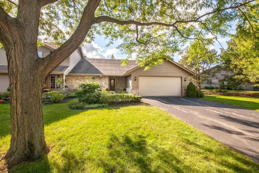 3775 Yukon Rd, Brookfield, WI 53045 - #2